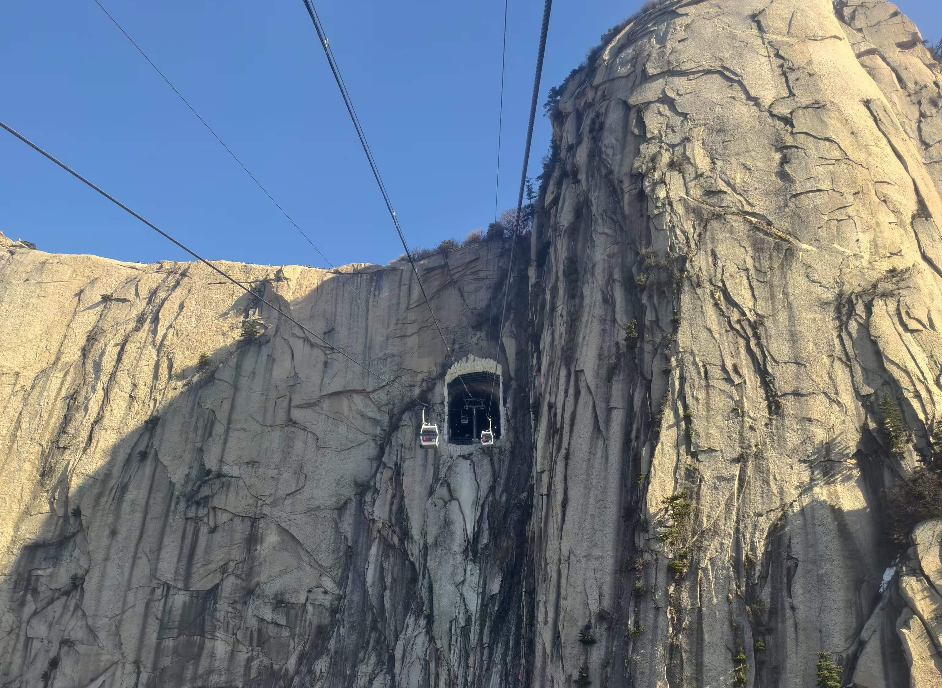 A Breathtaking Trip To Mount Huashan