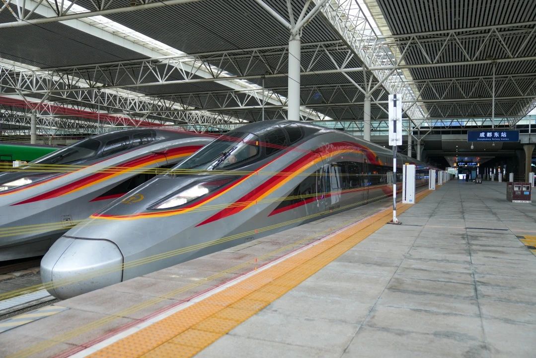 Chengdu and Wuhan Enter the “5-Hour Circle”